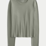 Seamless Fabric Long-Sleeve Crew Top - dark olive