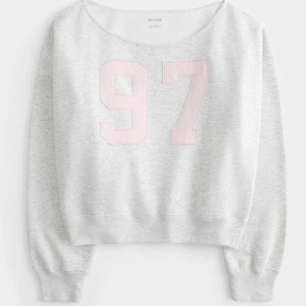 Easy Off-the-Shoulder Chicago Graphic Sweatshirt - light heather grey